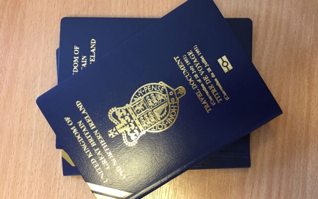 Passeport, carnet et accessoires de voyage